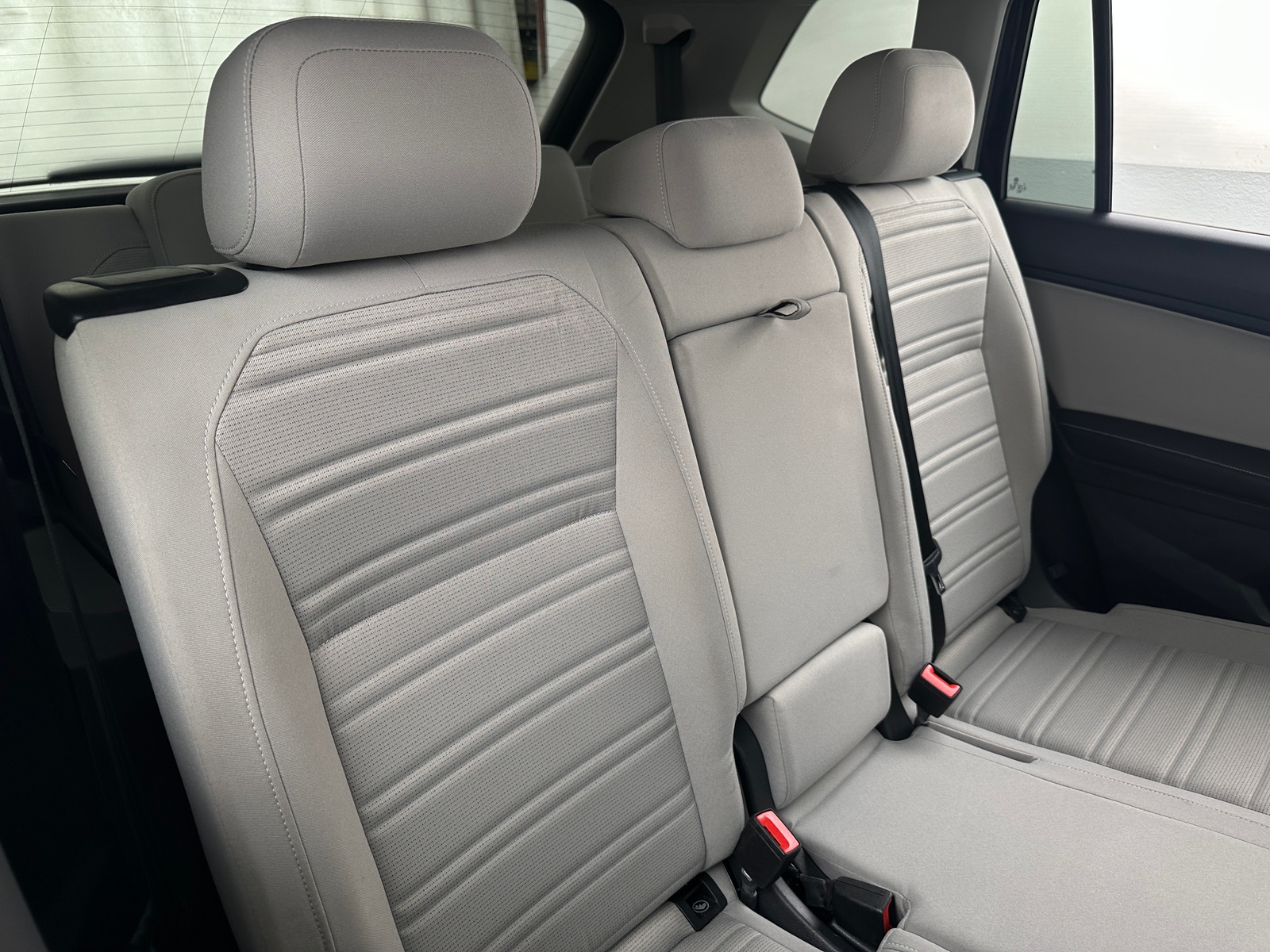 Thumbnail: 2023 Volkswagen Tiguan - 6