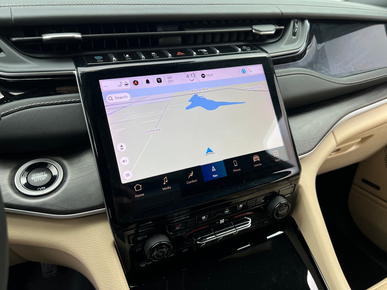 Thumbnail: 2022 Jeep Grand Cherokee - 3