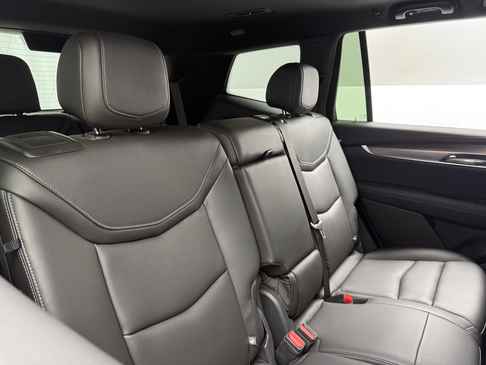 Thumbnail: 2024 Cadillac XT6 - 5