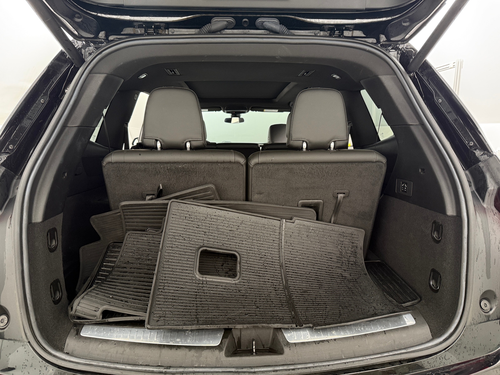 Thumbnail: 2024 Cadillac XT6 - 6