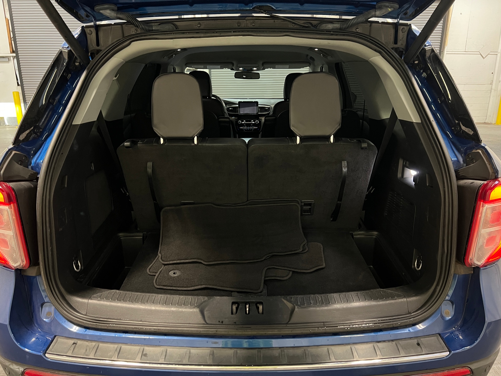 Thumbnail: 2023 Ford Explorer - 7