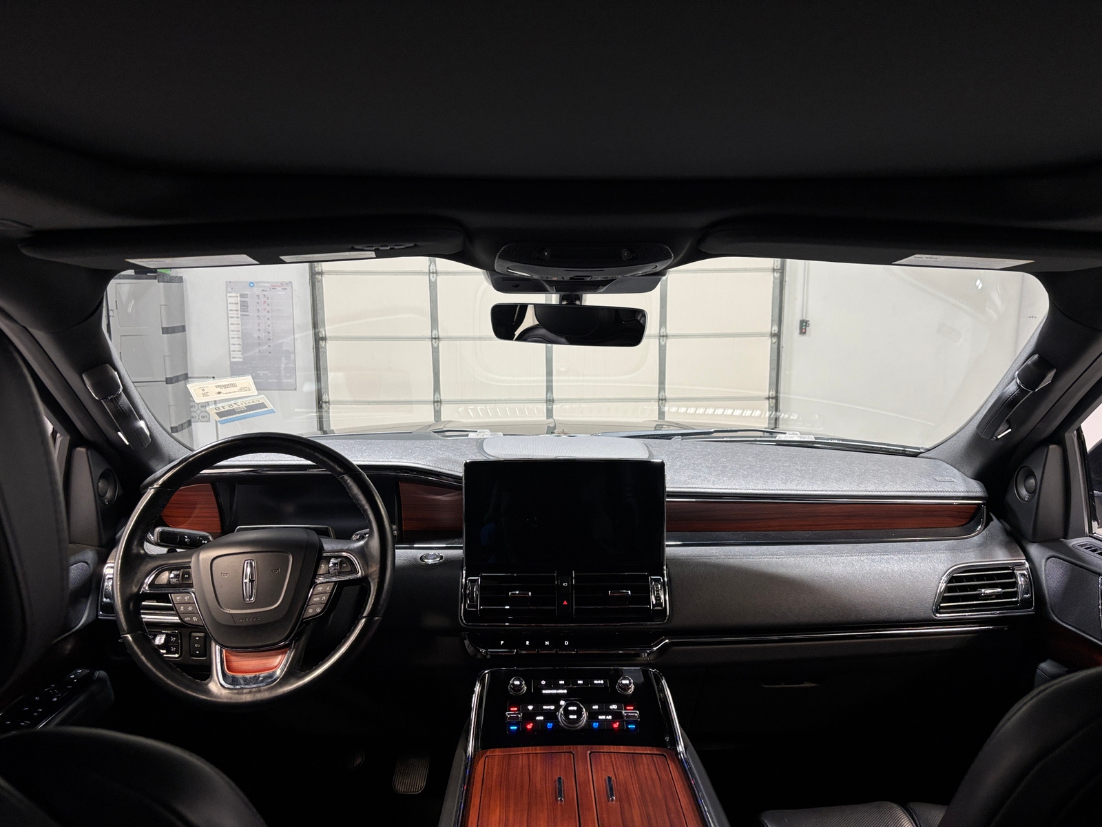 Thumbnail: 2024 Lincoln Navigator - 2