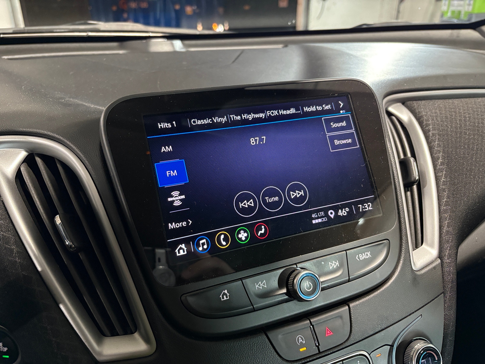 Thumbnail: 2024 Chevrolet Malibu - 4