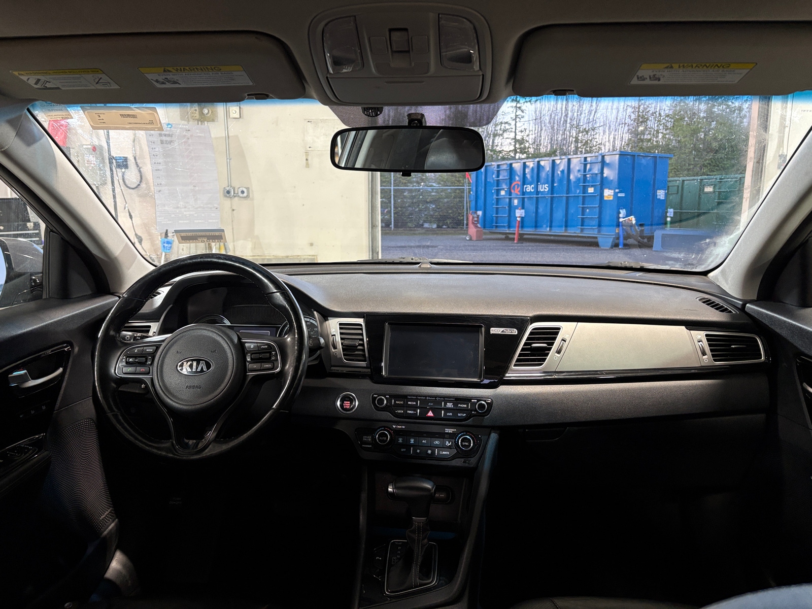 Thumbnail: 2017 Kia Niro - 2