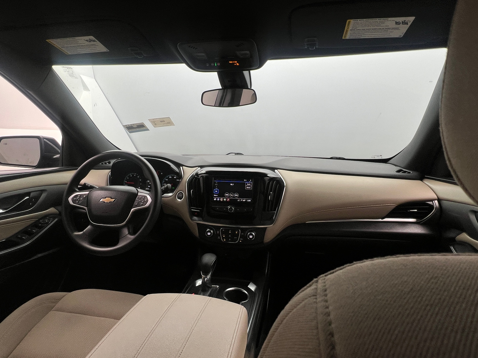 Thumbnail: 2023 Chevrolet Traverse - 3