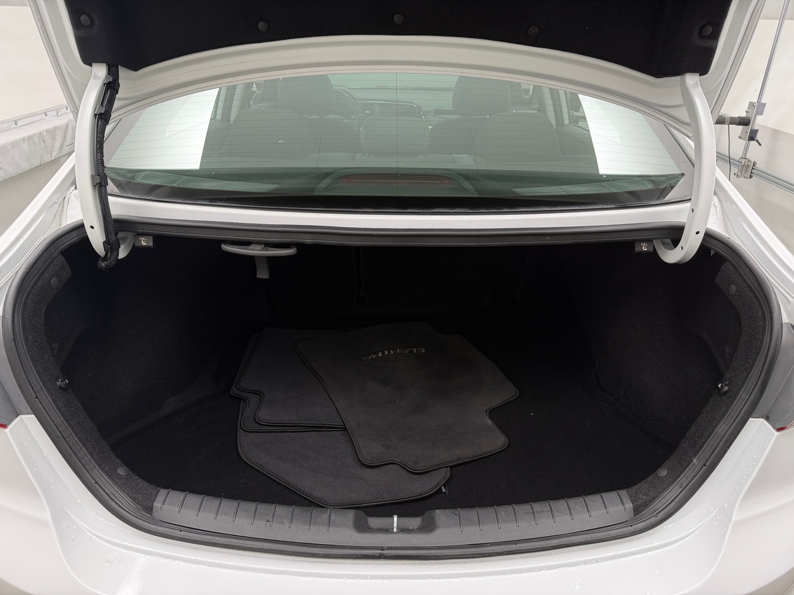 Thumbnail: 2018 Hyundai Elantra - 7