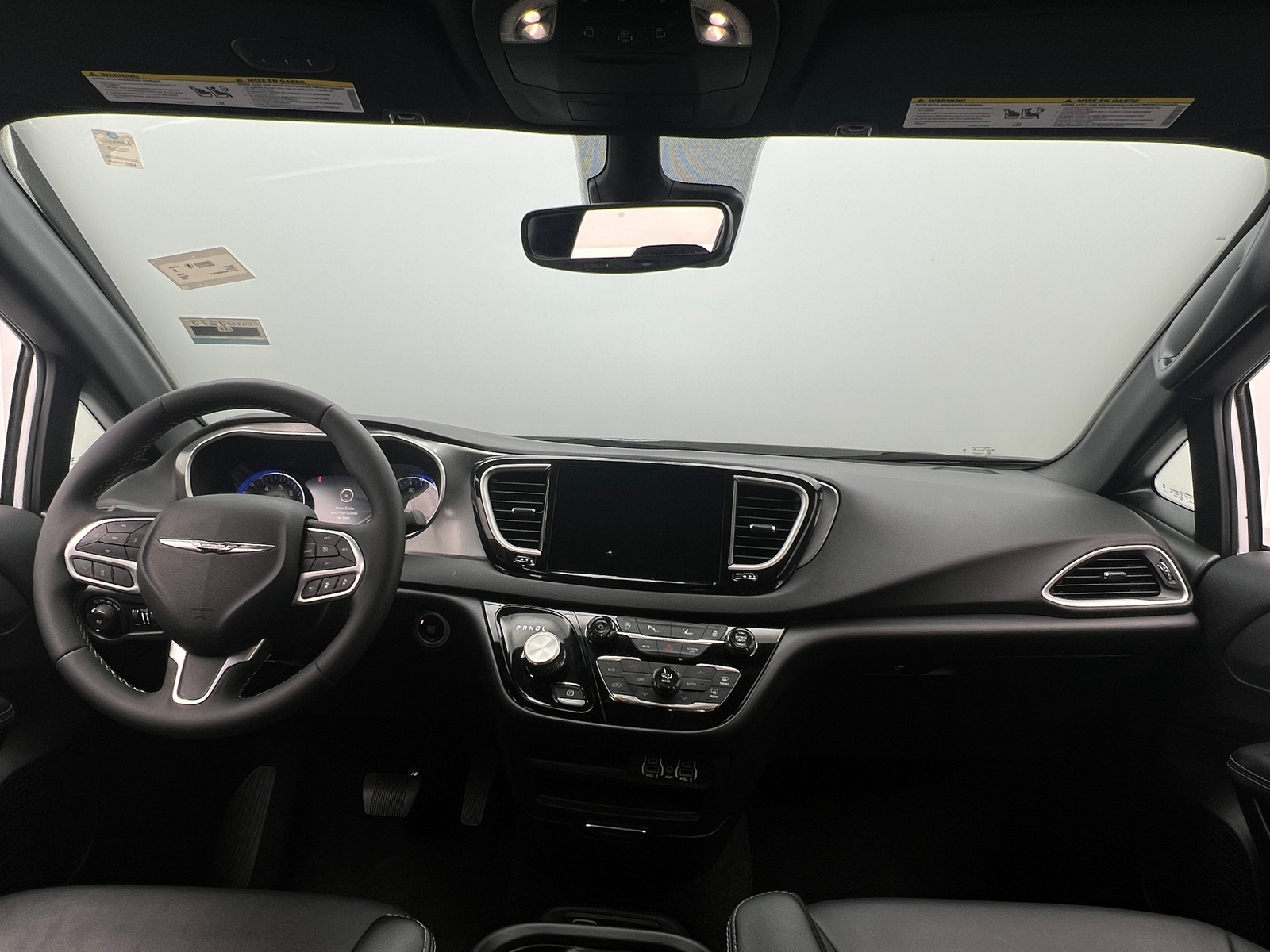 Thumbnail: 2025 Chrysler Pacifica - 2