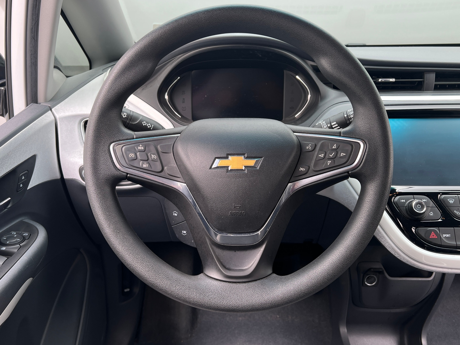 Thumbnail: 2019 Chevrolet Bolt EV - 5