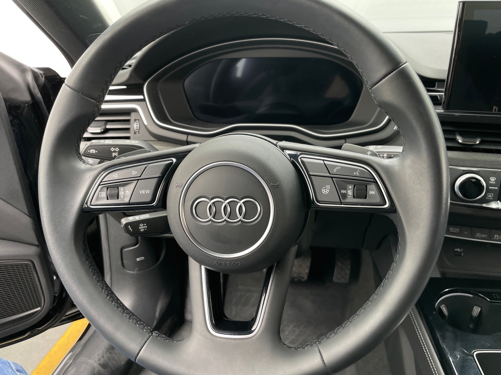 Thumbnail: 2022 Audi A5 - 4