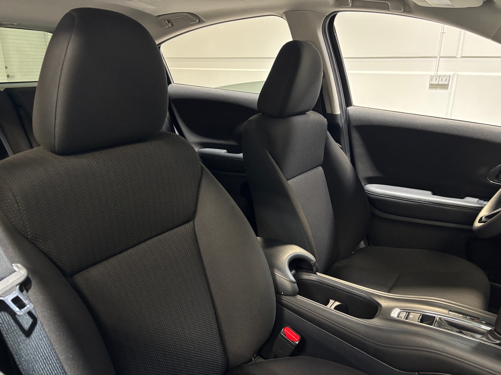 Thumbnail: 2017 Honda HR-V - 2