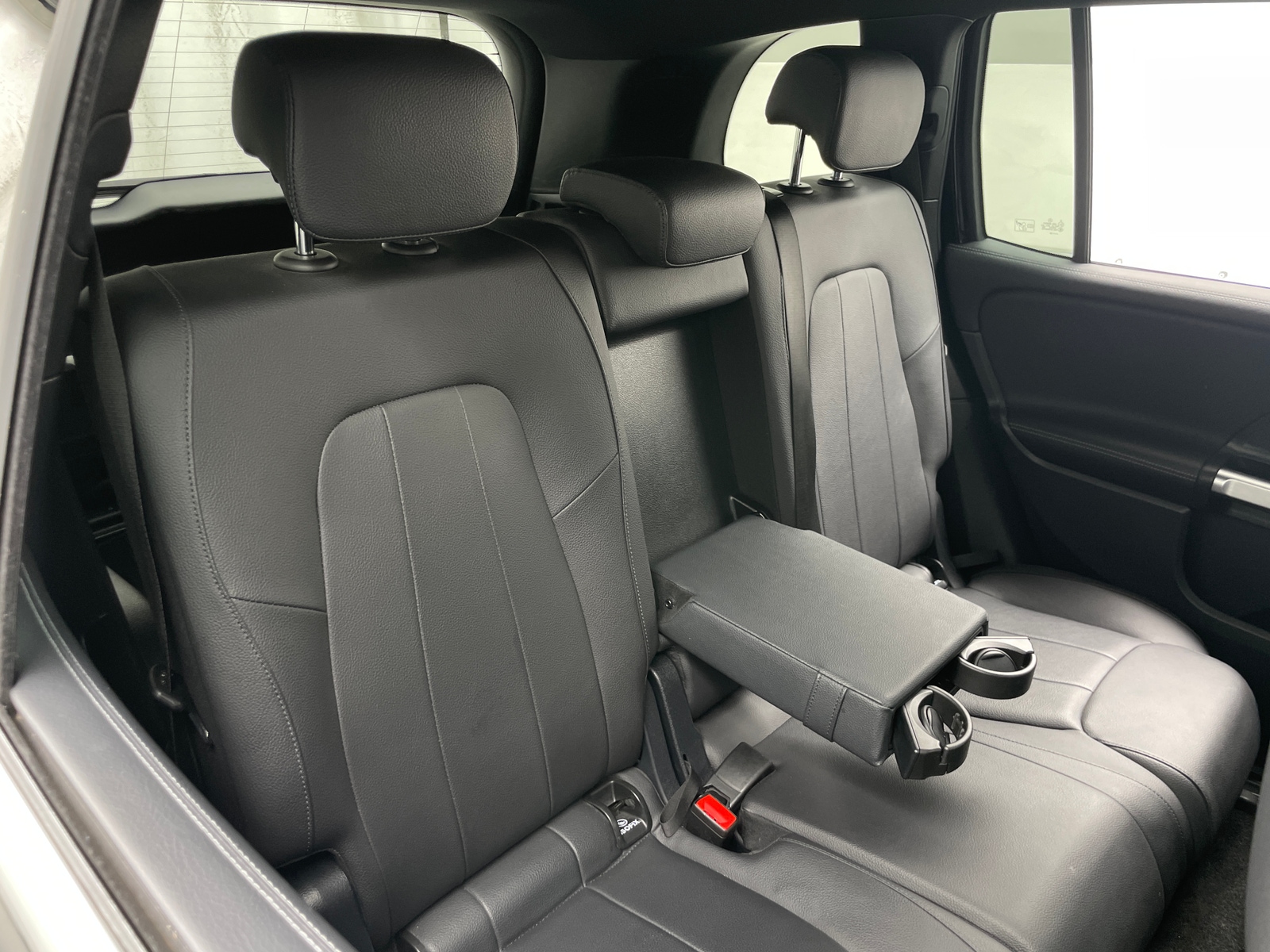 Thumbnail: 2024 Mercedes-Benz GLB - 5