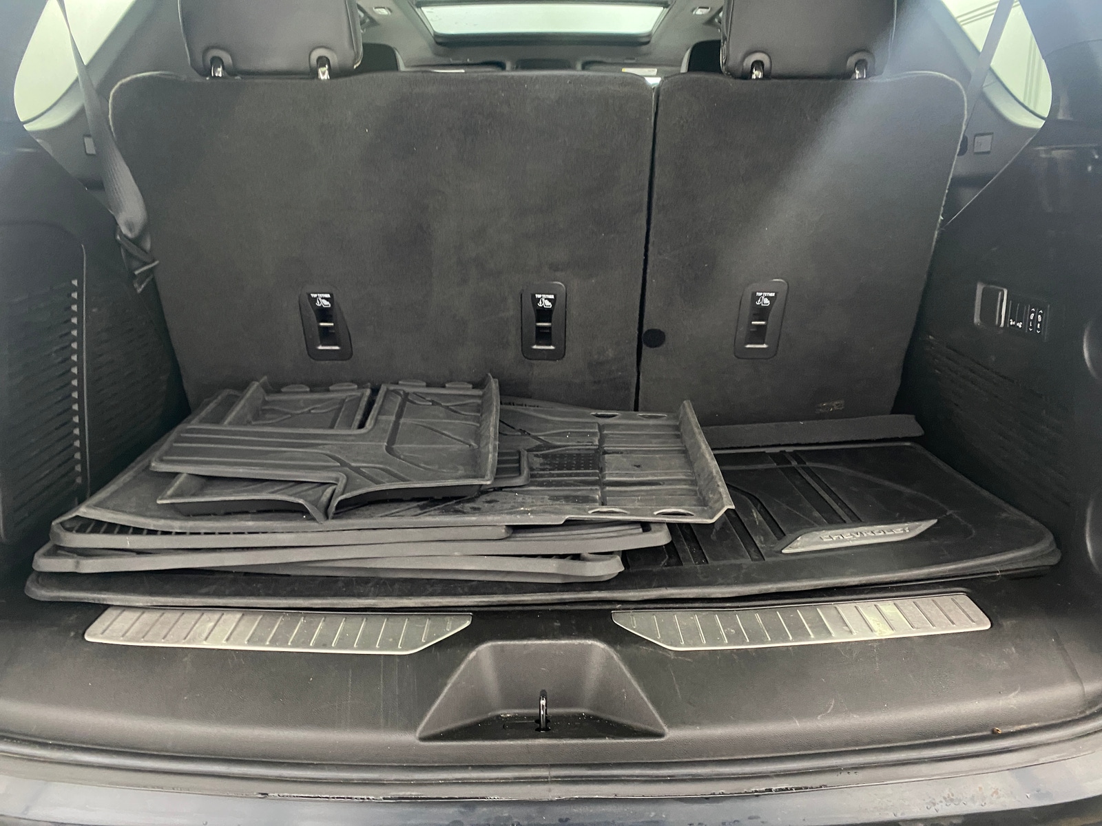 Thumbnail: 2022 Chevrolet Tahoe - 6