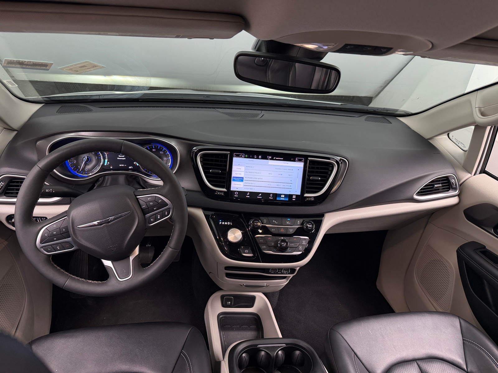 Thumbnail: 2024 Chrysler Pacifica - 2