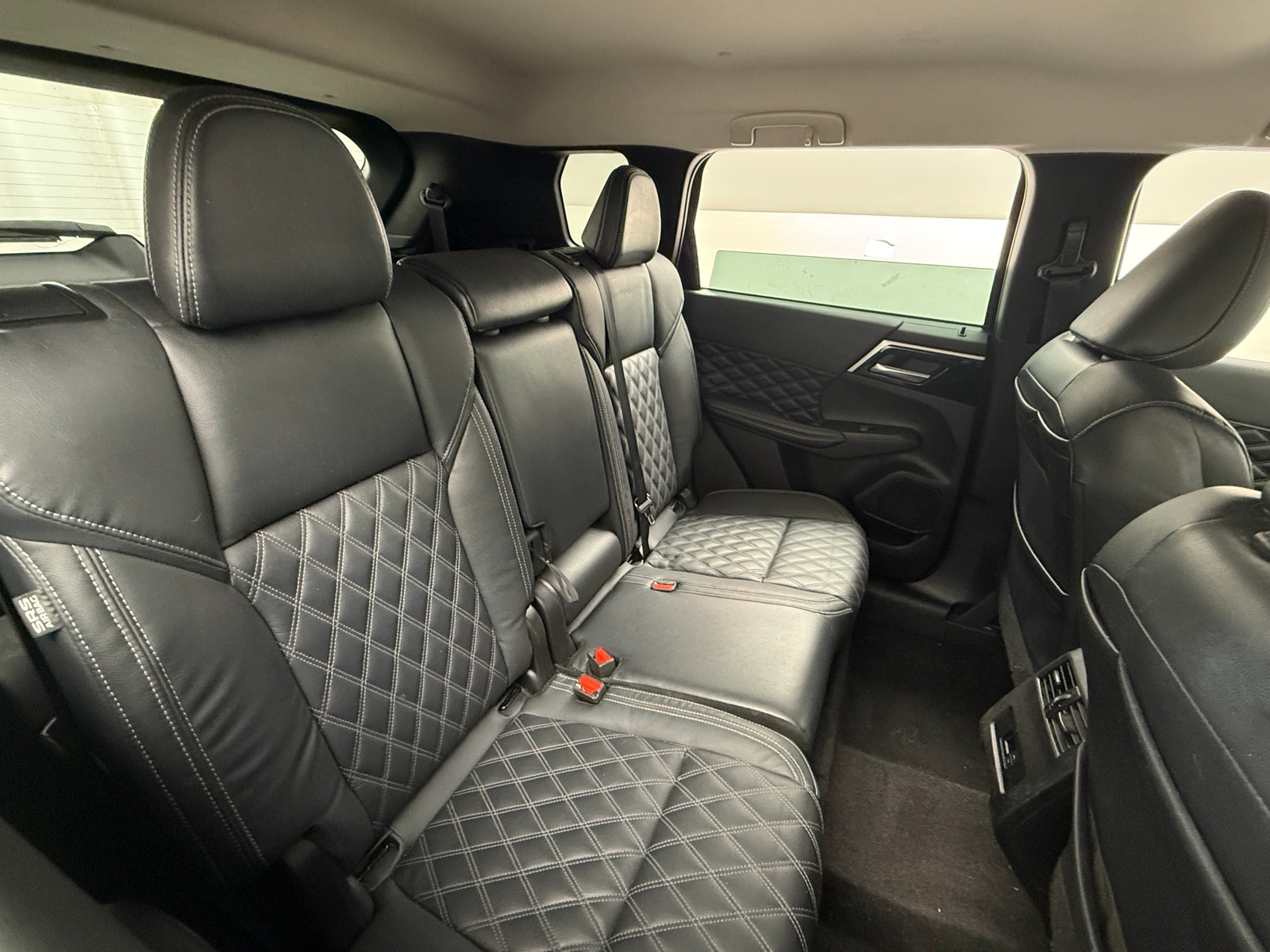 Thumbnail: 2022 Mitsubishi Outlander - 5