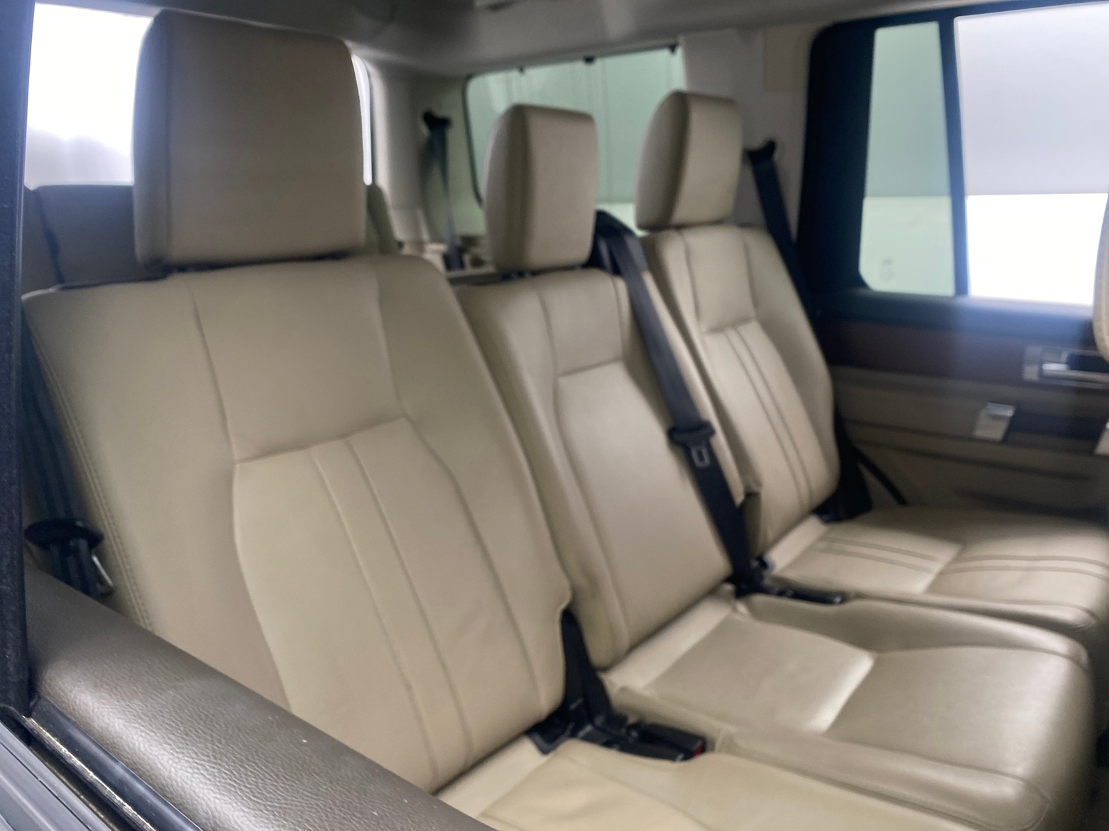 Thumbnail: 2016 Land Rover LR4 - 5