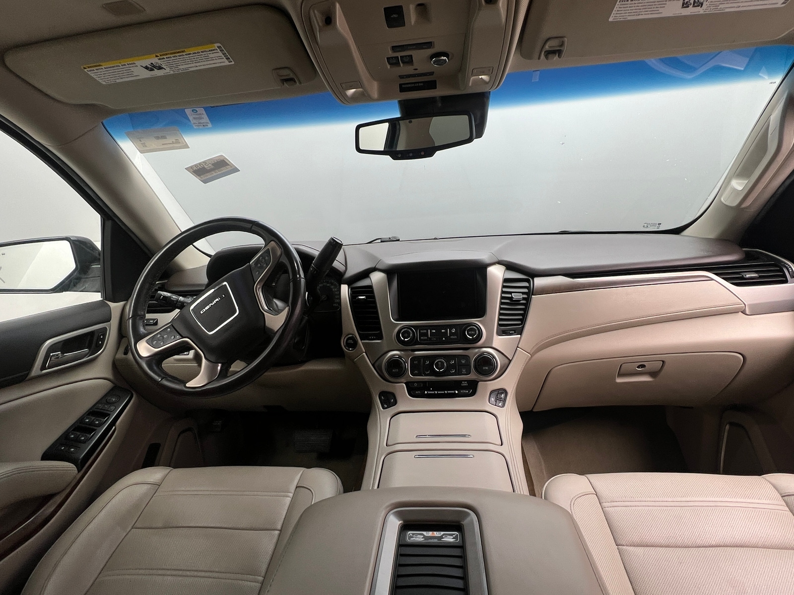 Thumbnail: 2019 GMC Yukon XL - 2