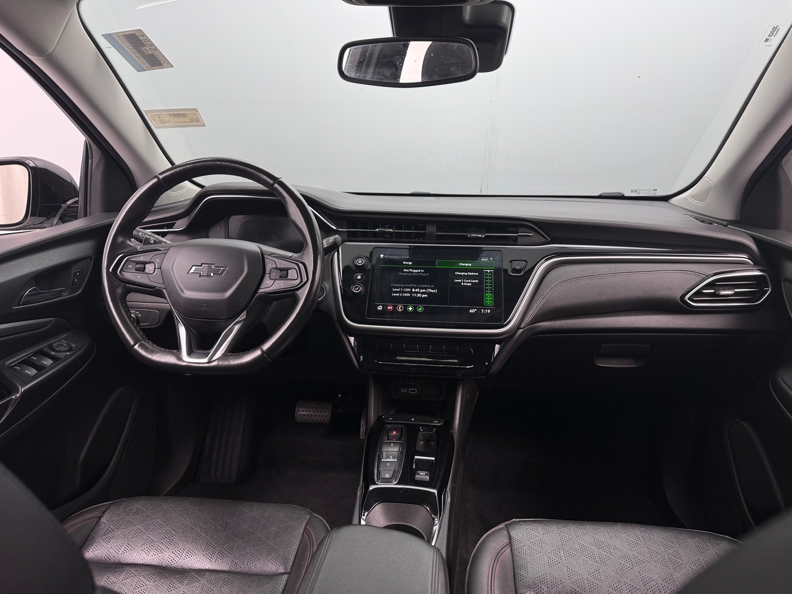 Thumbnail: 2023 Chevrolet Bolt EUV - 3