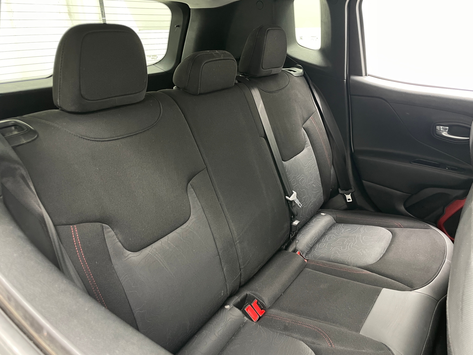 Thumbnail: 2016 Jeep Renegade - 6