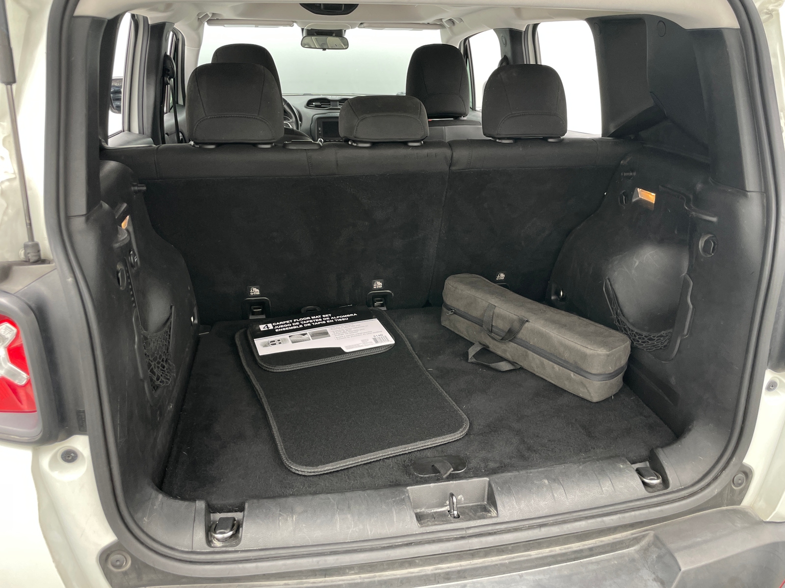 Thumbnail: 2016 Jeep Renegade - 7