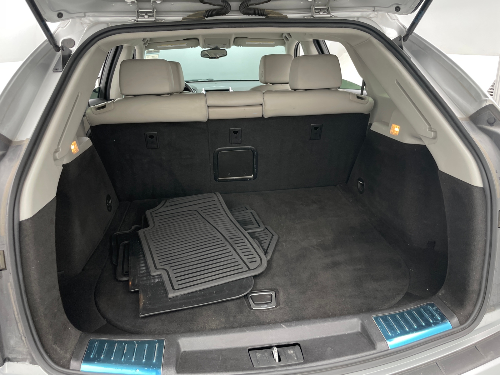 Thumbnail: 2015 Cadillac SRX - 6