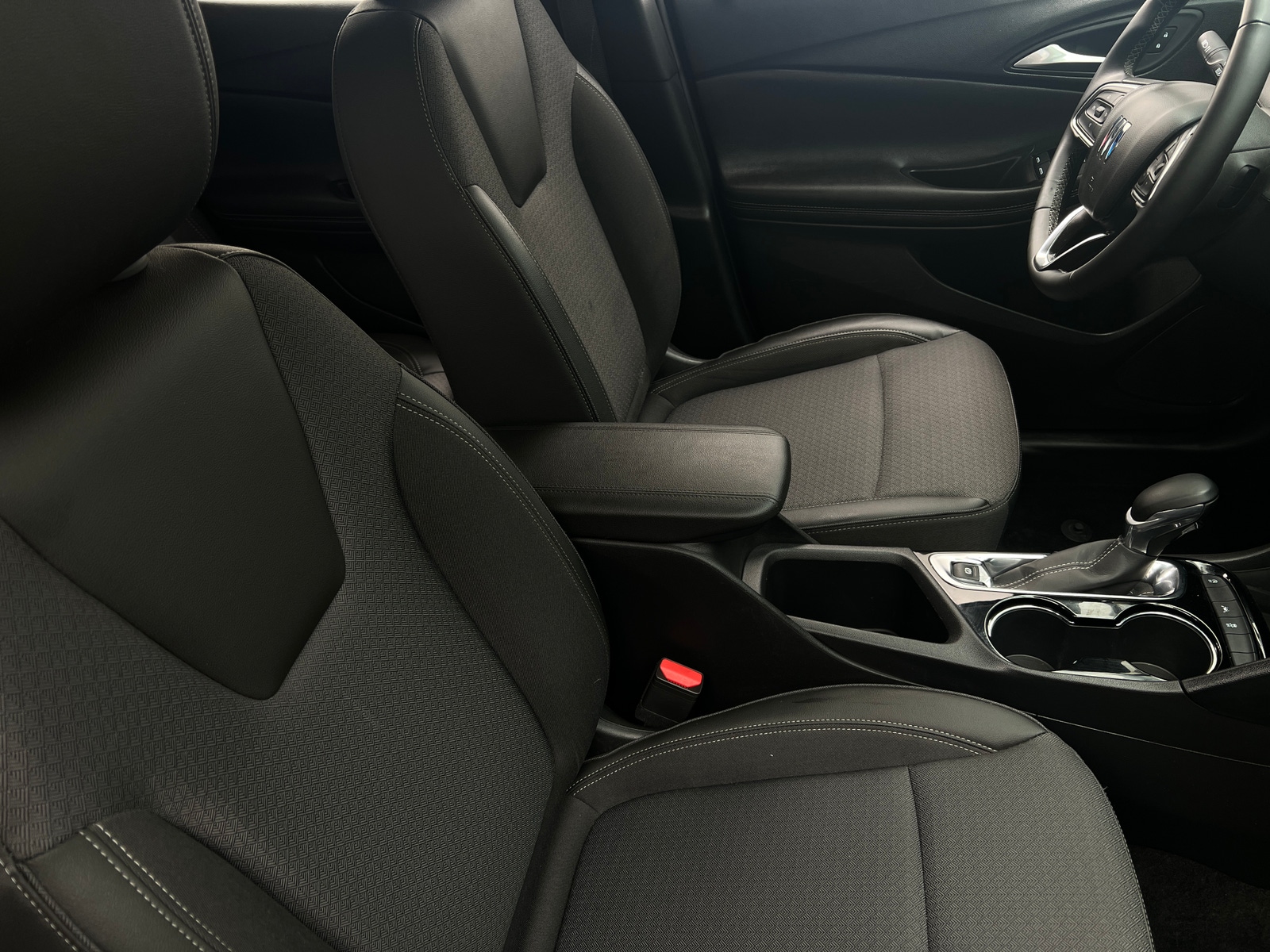 Thumbnail: 2024 Buick Encore GX - 2