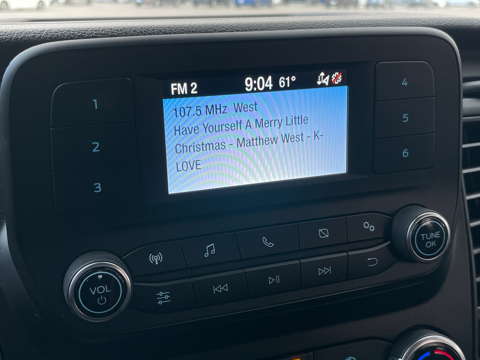 Thumbnail: 2023 Ford Econoline - 4