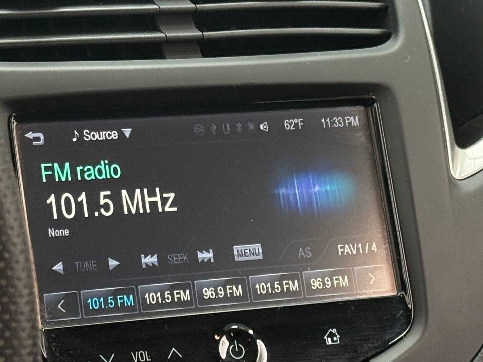 Thumbnail: 2016 Chevrolet Trax - 4