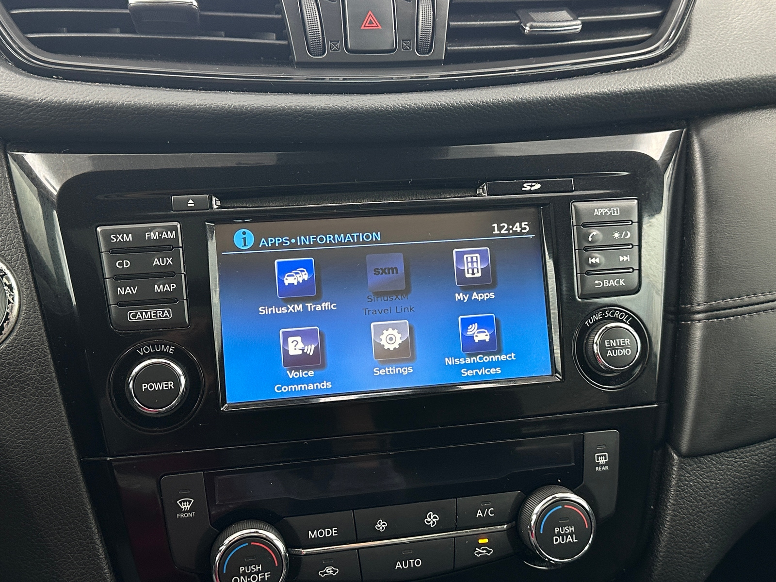 Thumbnail: 2017 Nissan Rogue - 3