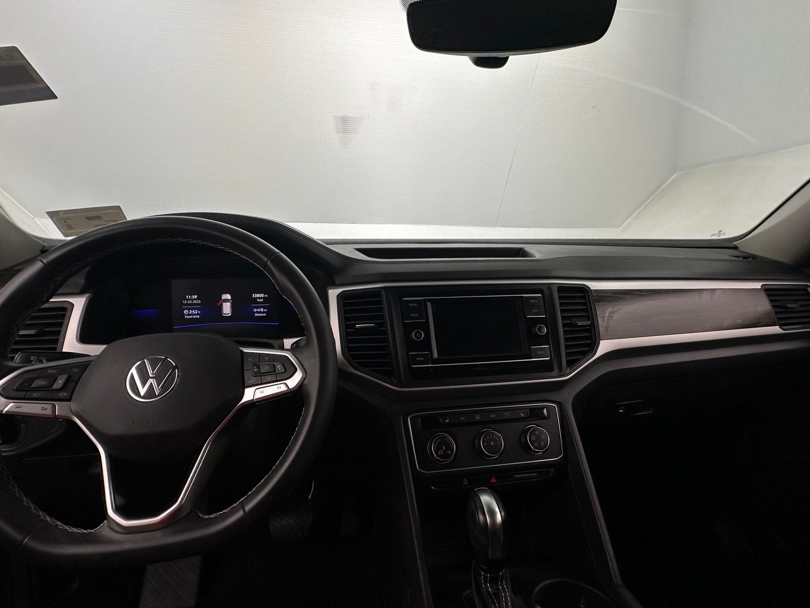 Thumbnail: 2022 Volkswagen Atlas - 2