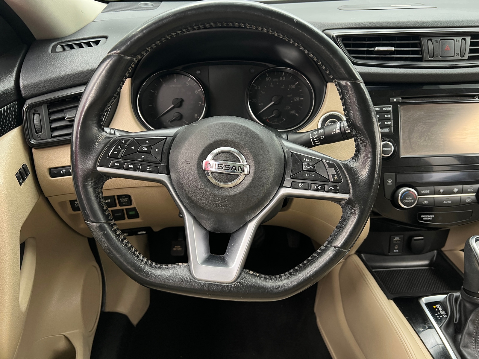 Thumbnail: 2017 Nissan Rogue - 4