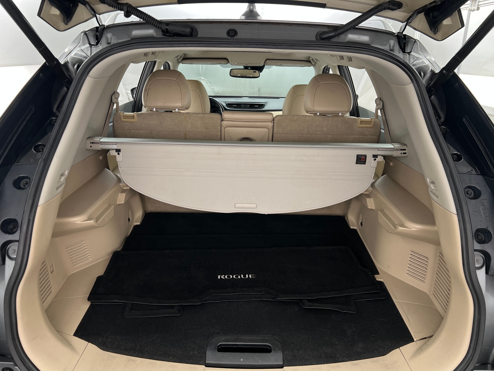 Thumbnail: 2017 Nissan Rogue - 6