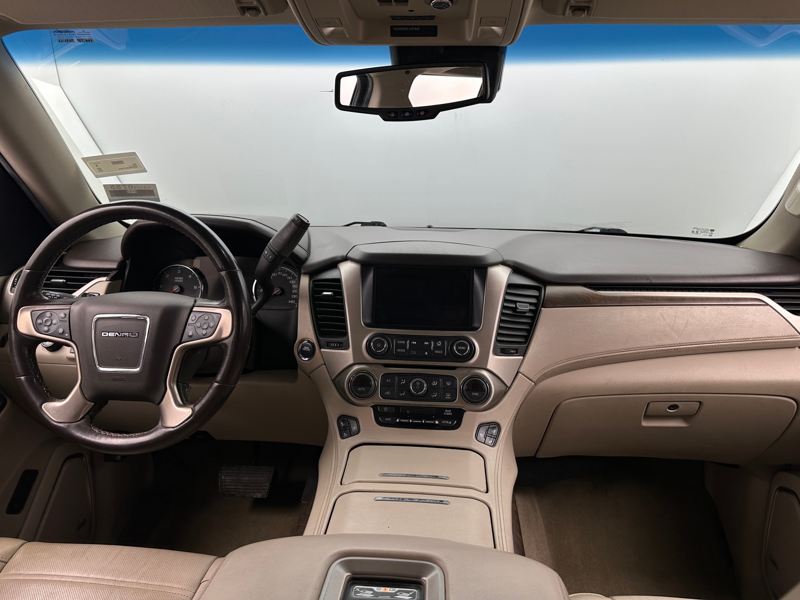 Thumbnail: 2019 GMC Yukon XL - 2