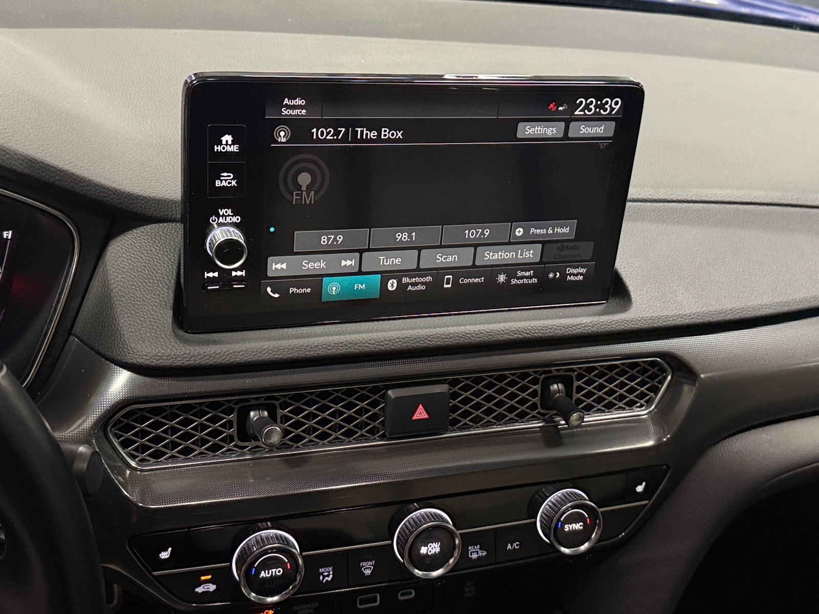 Thumbnail: 2023 Acura Integra - 4