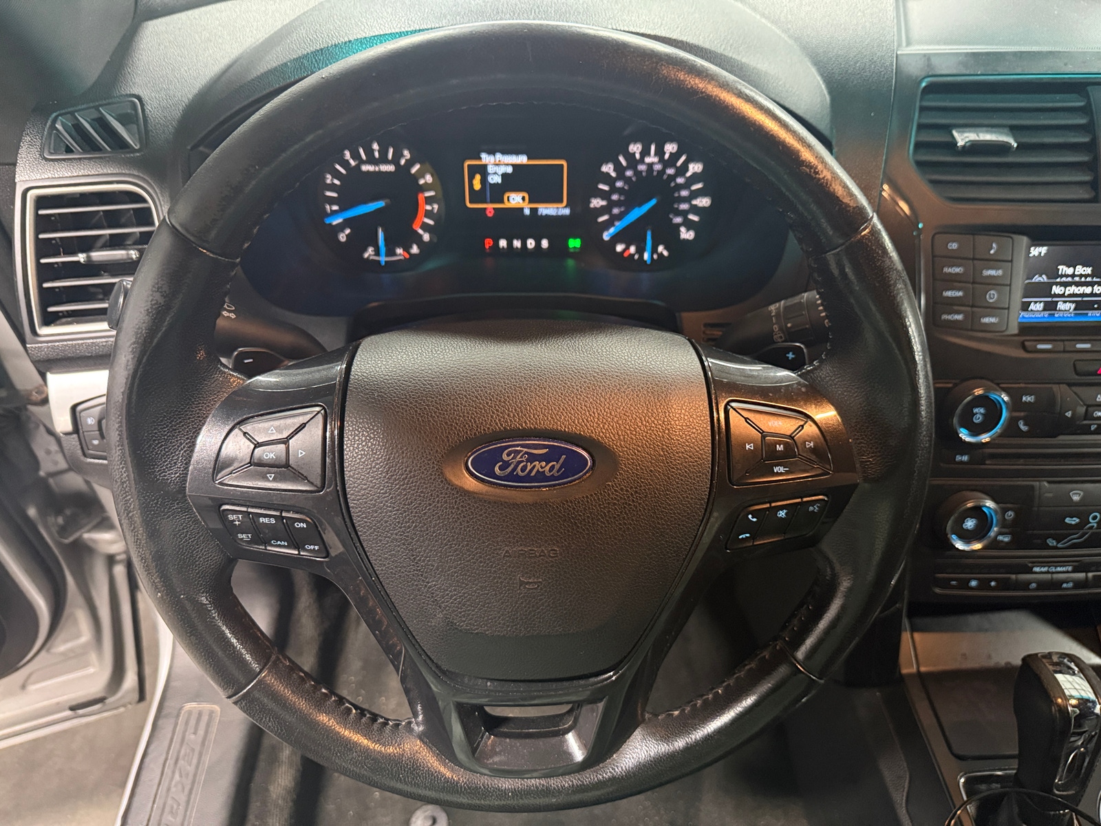 Thumbnail: 2016 Ford Explorer - 5