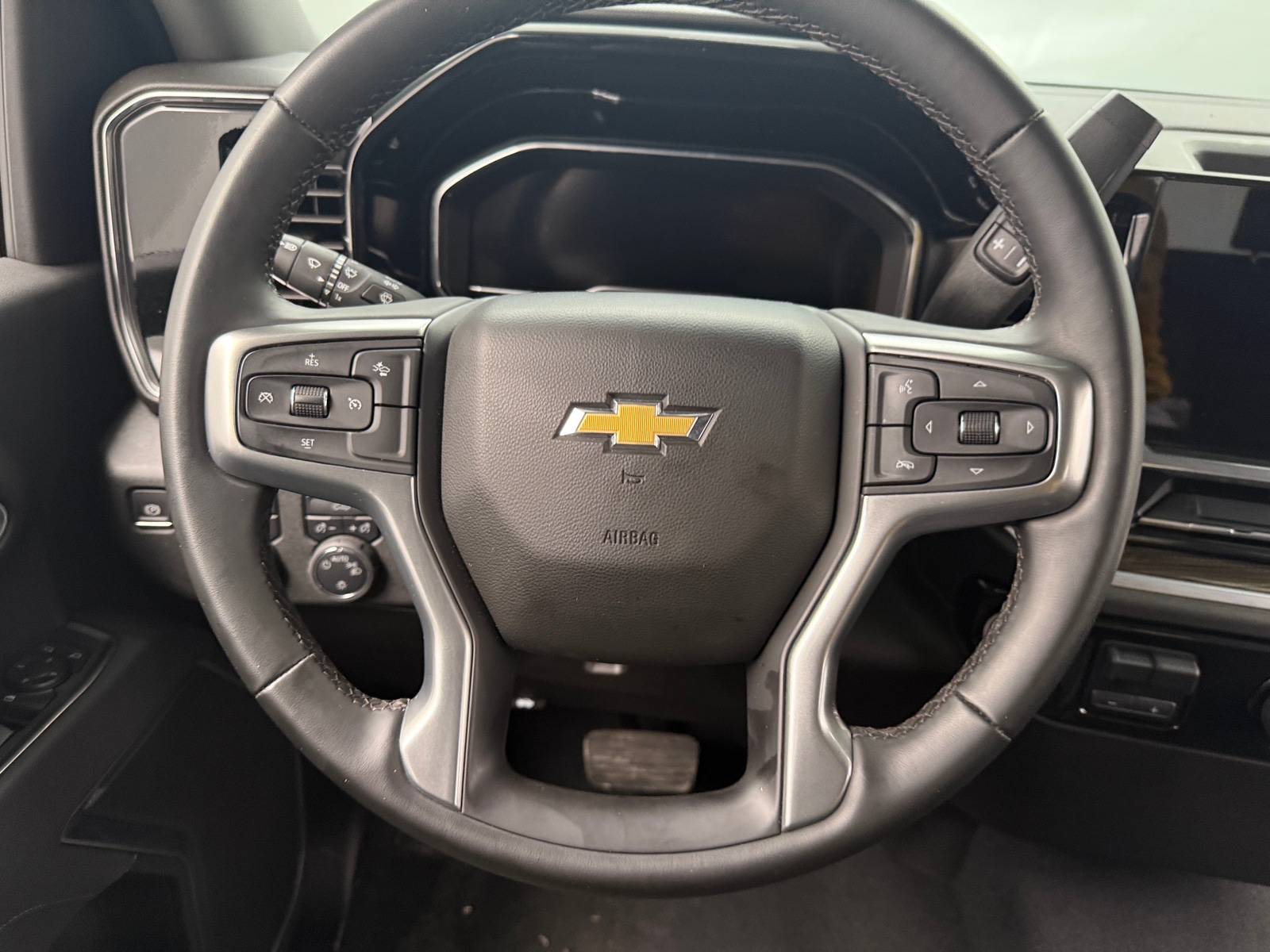 Thumbnail: 2025 Chevrolet Silverado 2500 - 5