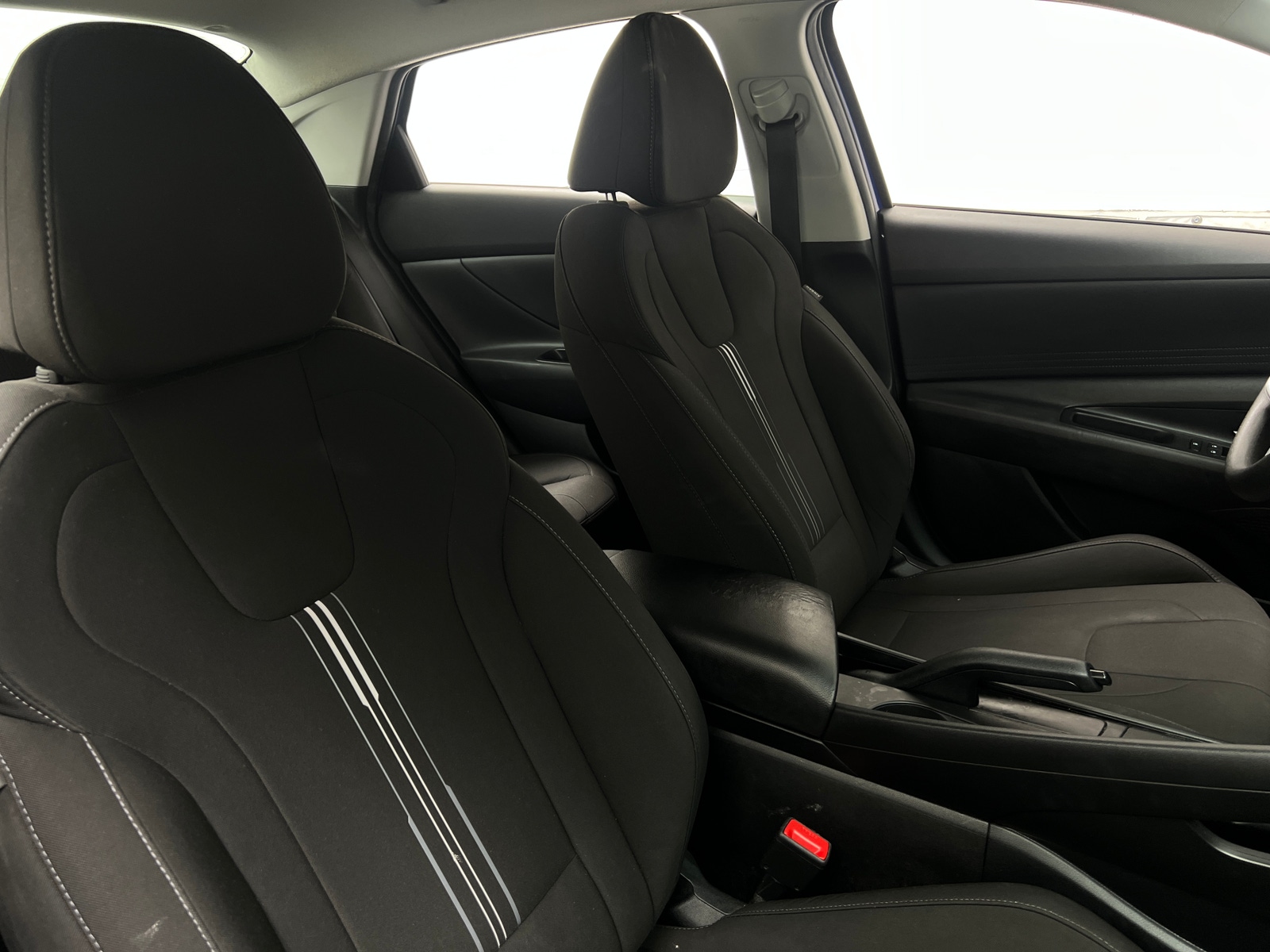 Thumbnail: 2022 Hyundai Elantra - 2