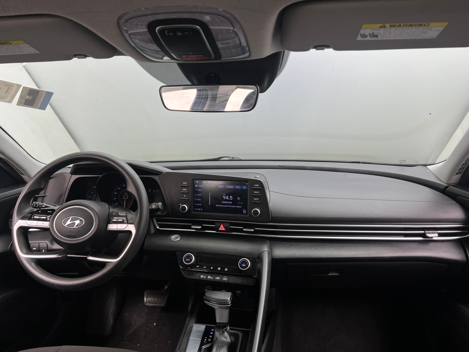 Thumbnail: 2022 Hyundai Elantra - 3