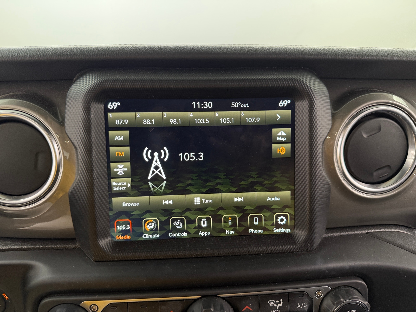 Thumbnail: 2022 Jeep Gladiator - 4