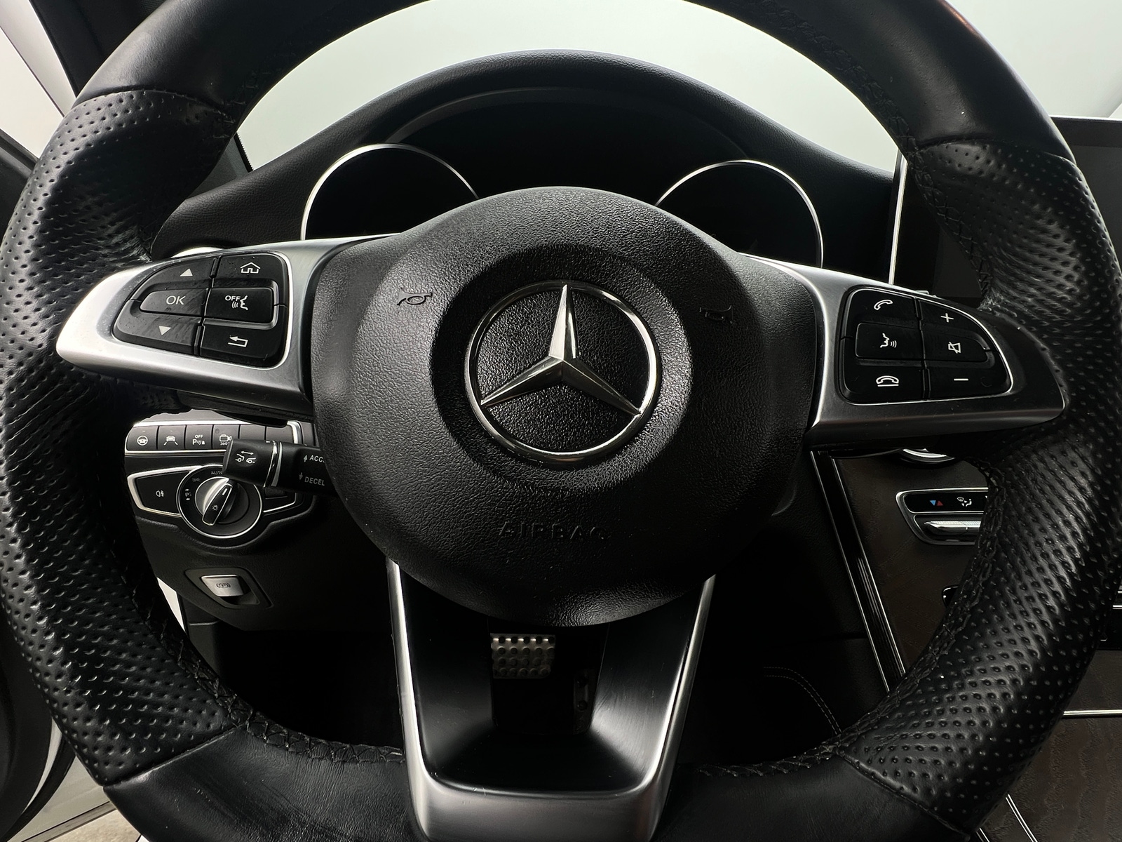 Thumbnail: 2019 Mercedes-Benz GLC - 4