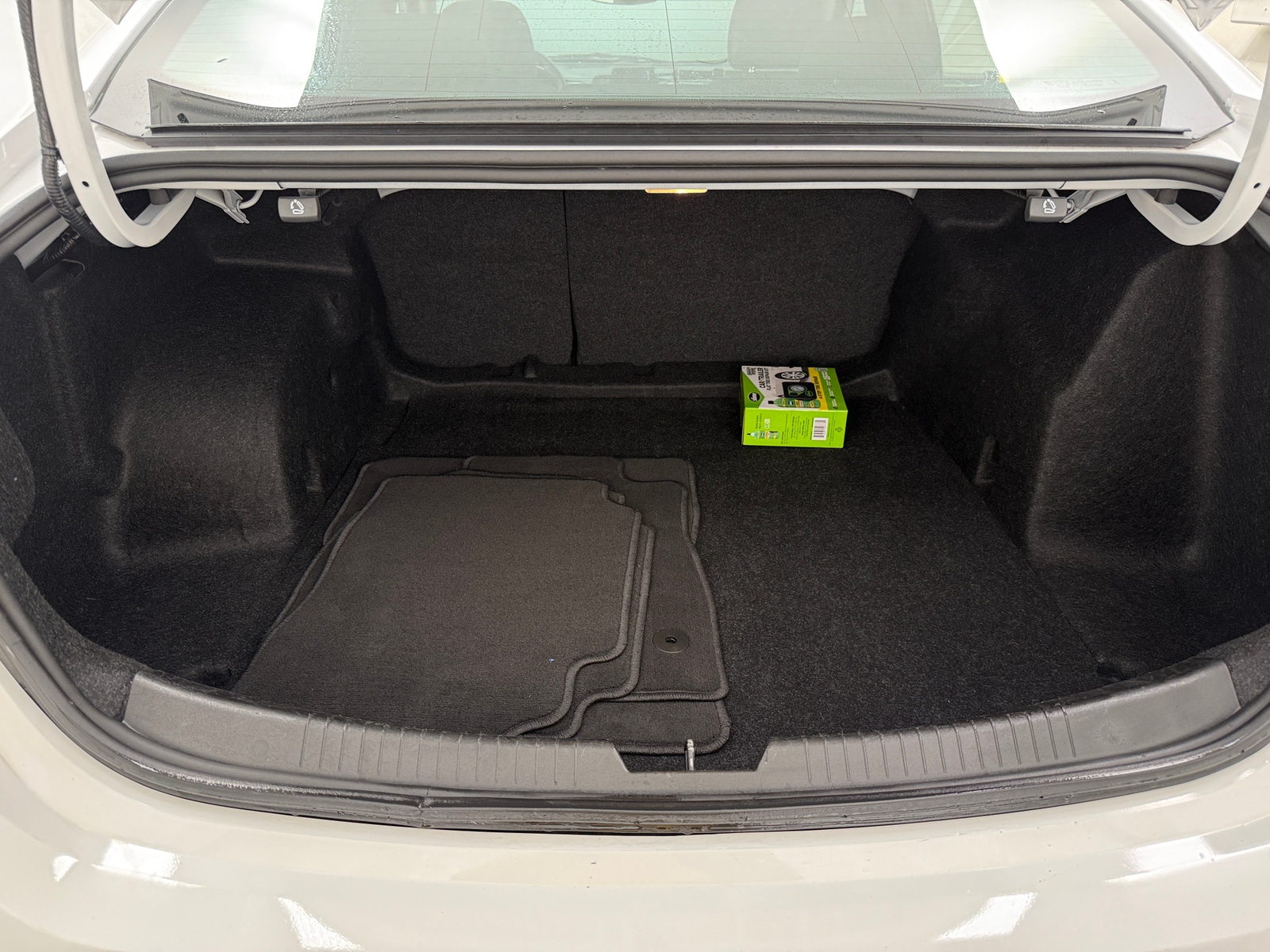 Thumbnail: 2024 Chevrolet Malibu - 7