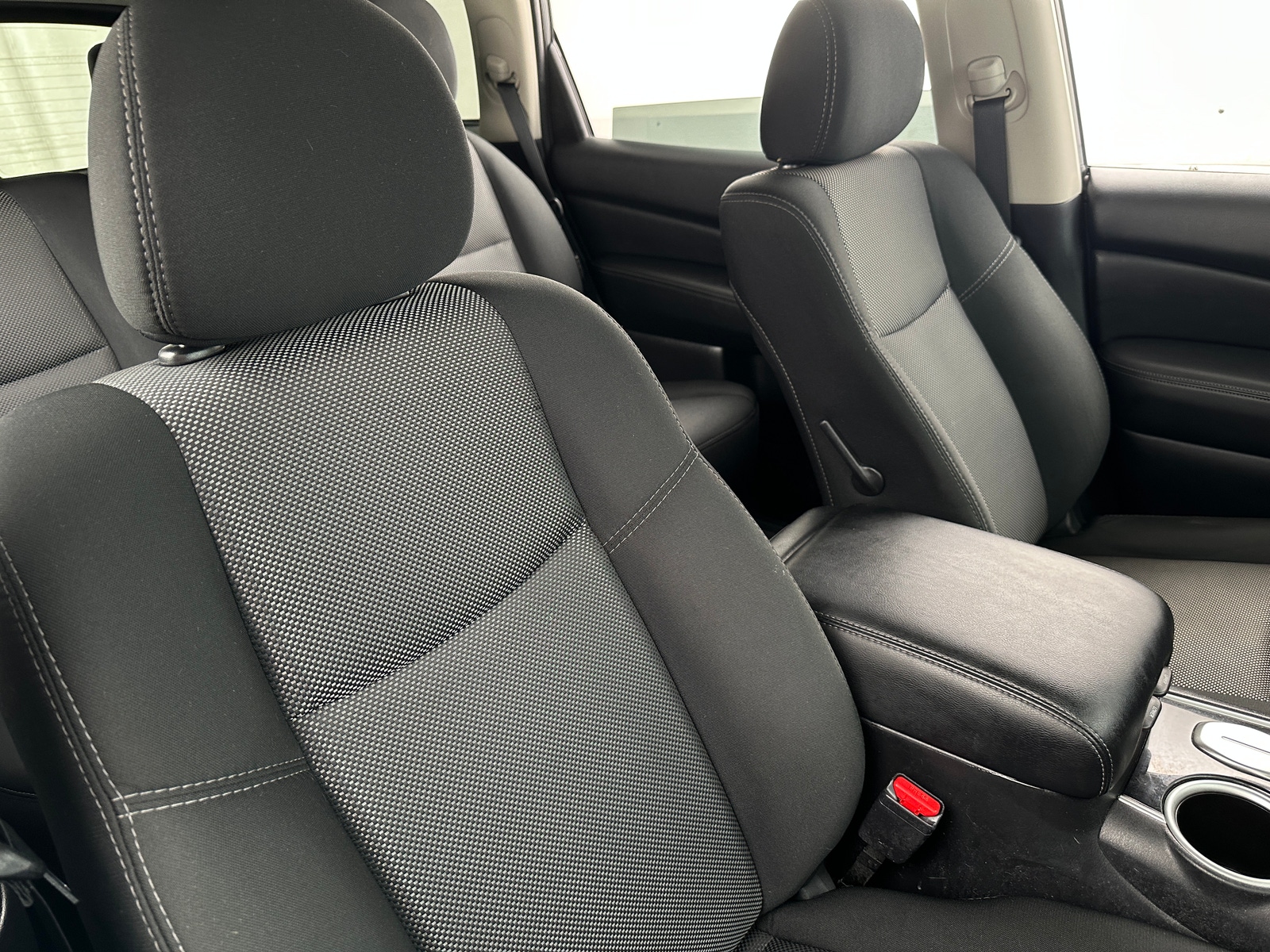 Thumbnail: 2020 Nissan Pathfinder - 2