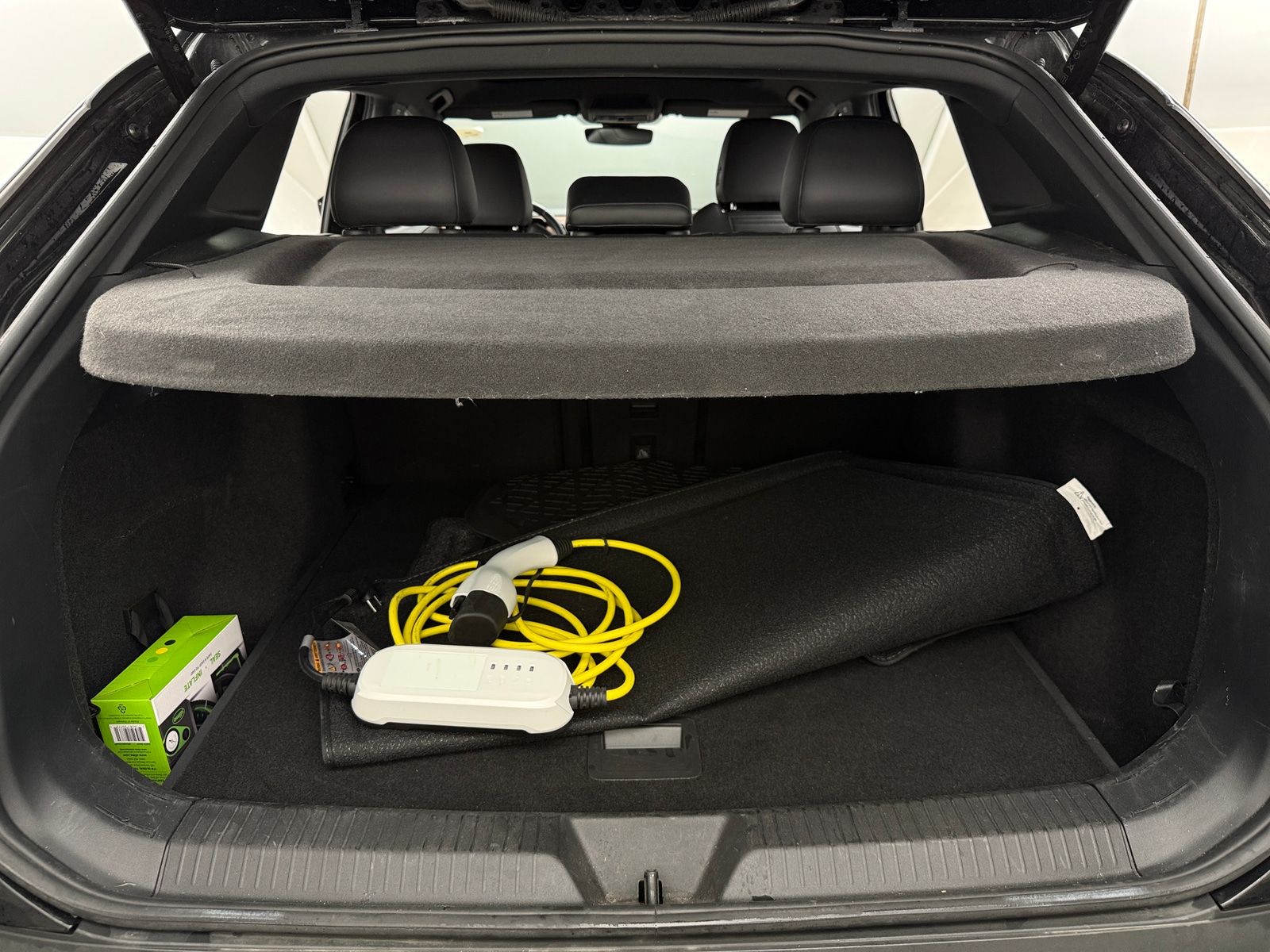 Thumbnail: 2021 Volkswagen ID.4 - 6