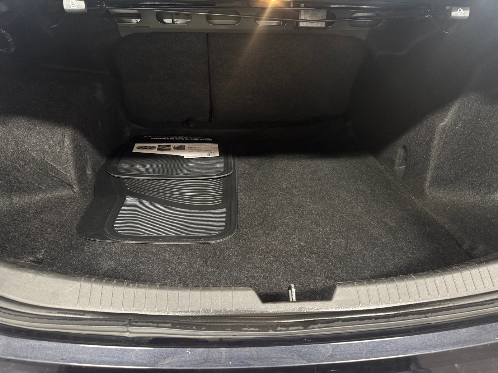 Thumbnail: 2023 Chevrolet Malibu - 7