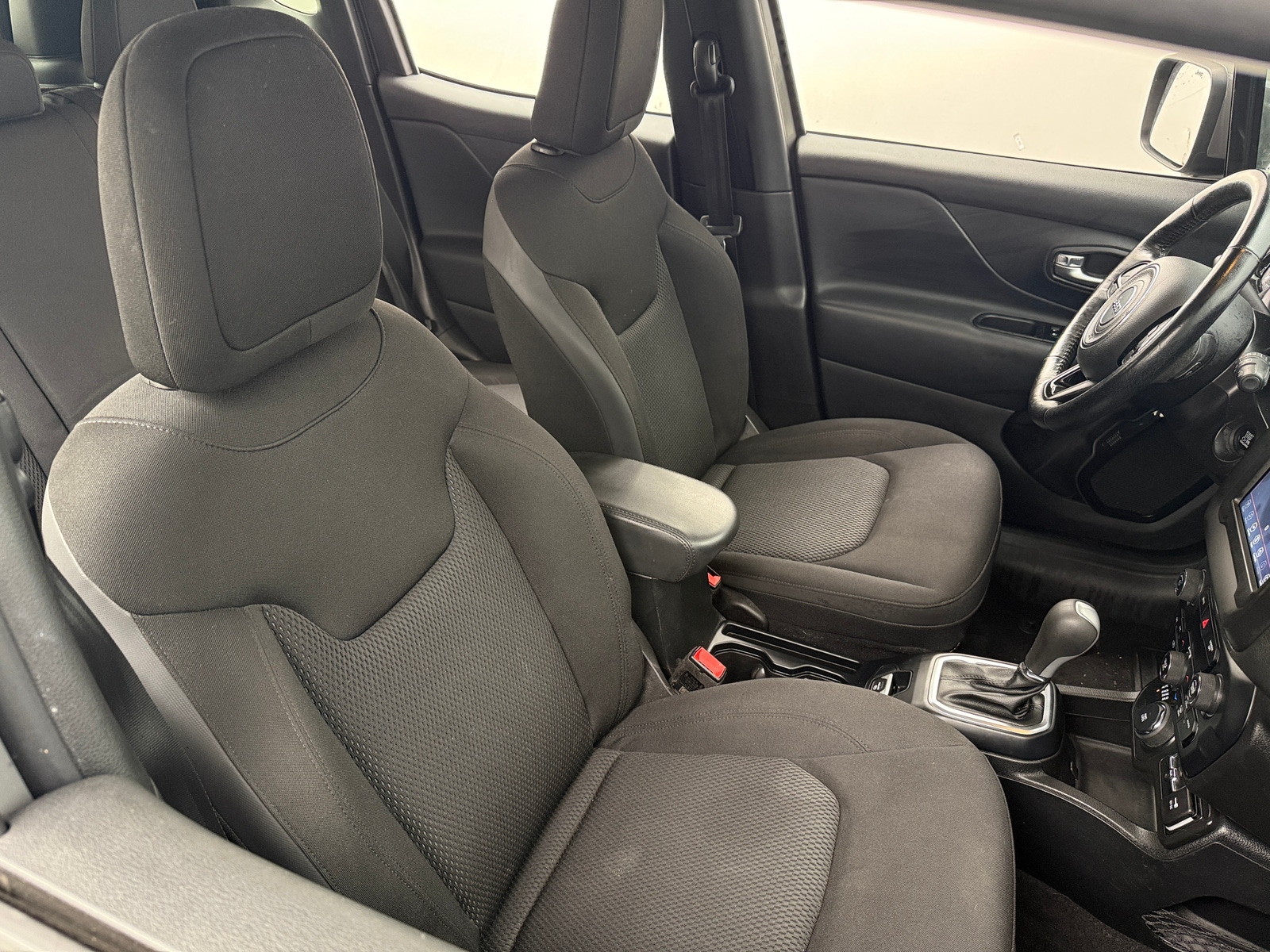 Thumbnail: 2019 Jeep Renegade - 2