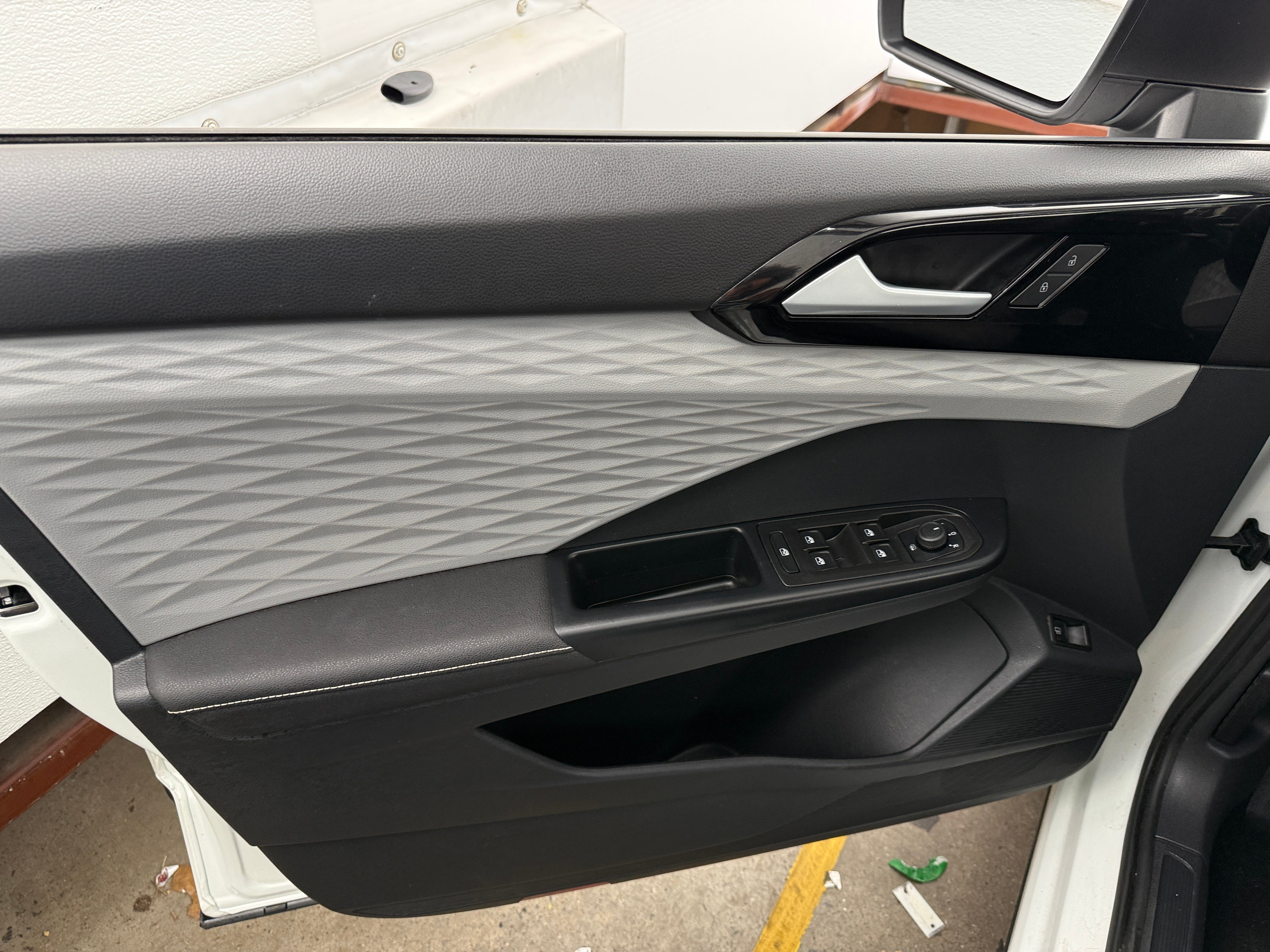 2024 Volkswagen Taos