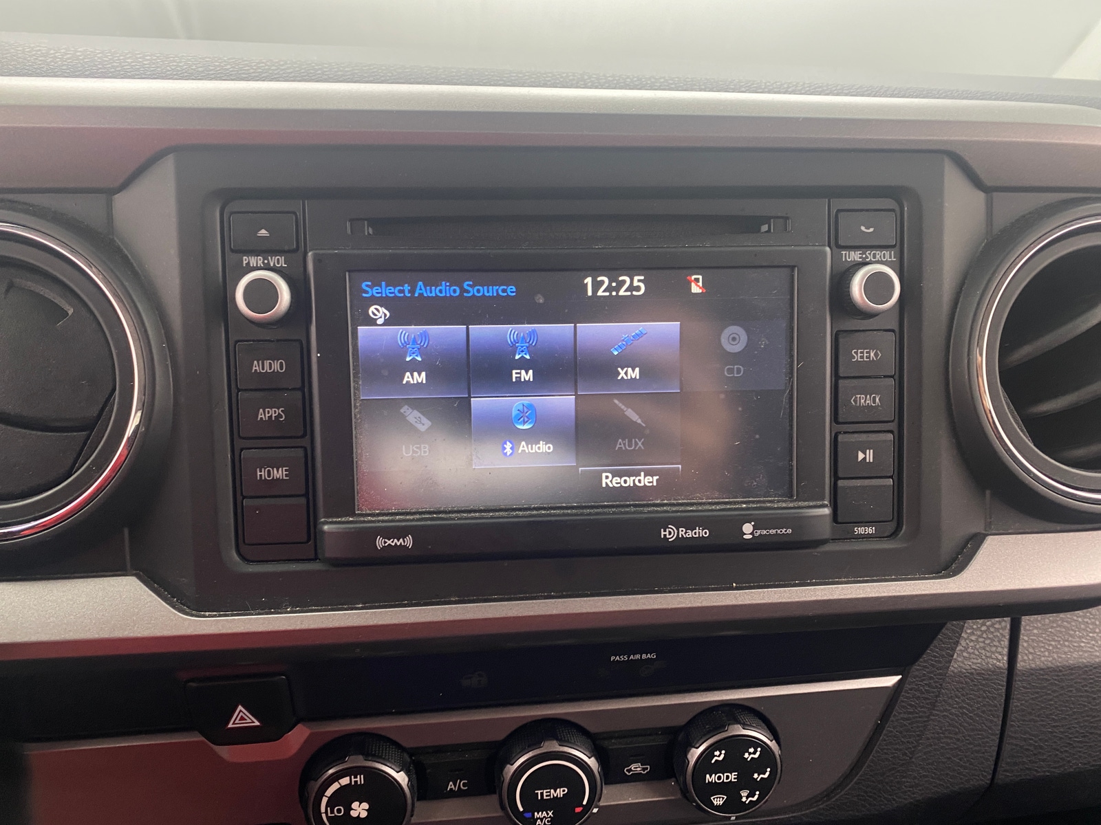 Thumbnail: 2019 Toyota Tacoma - 4