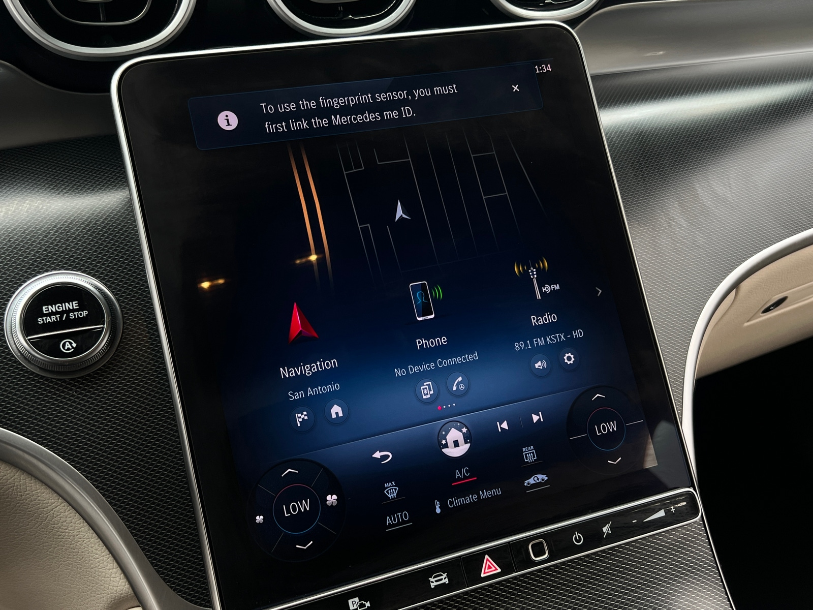 Thumbnail: 2024 Mercedes-Benz GLC - 3