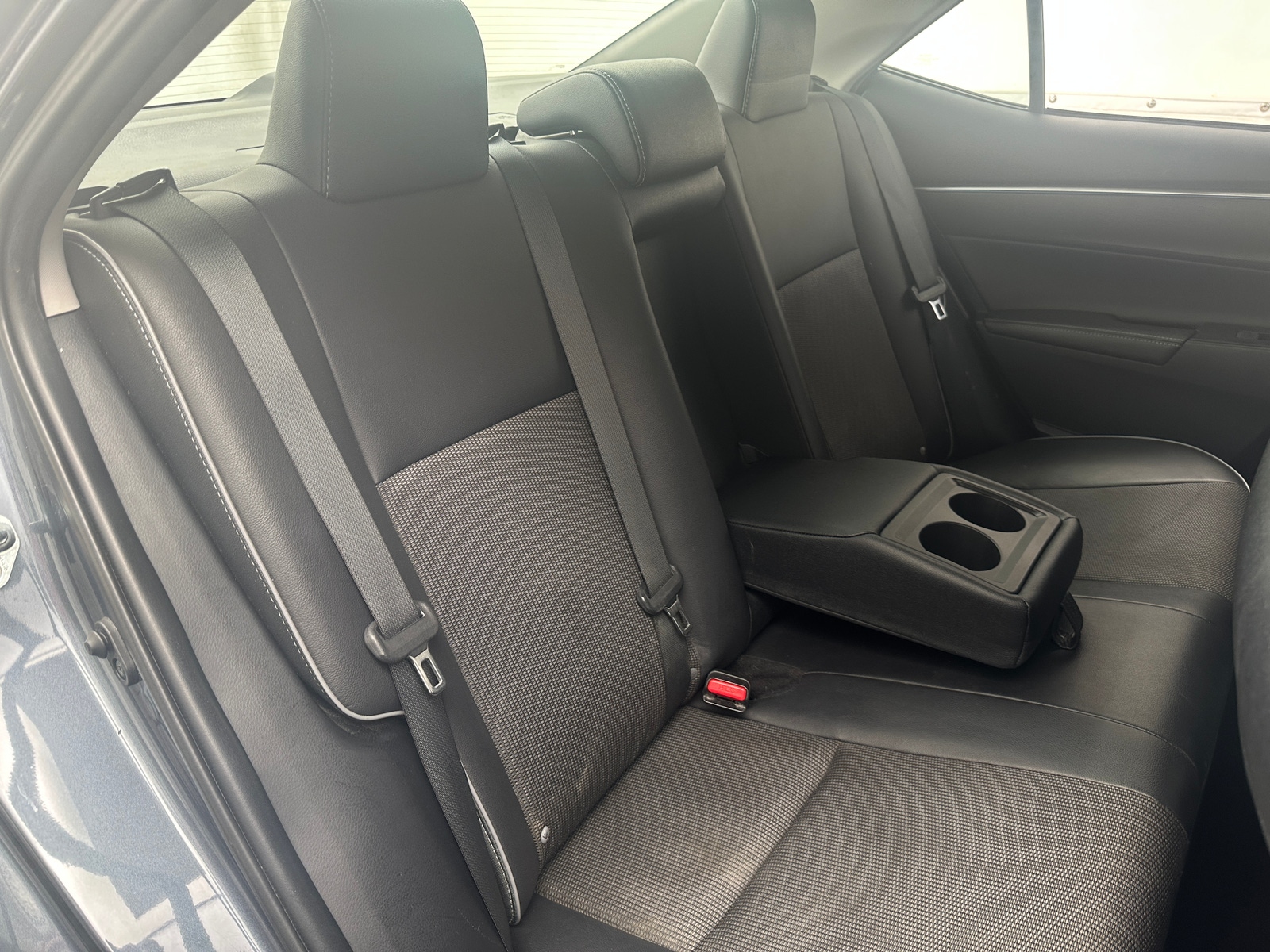 Thumbnail: 2015 Toyota Corolla - 6