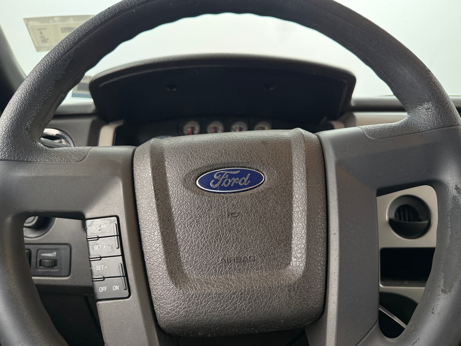 Thumbnail: 2010 Ford Econoline - 5