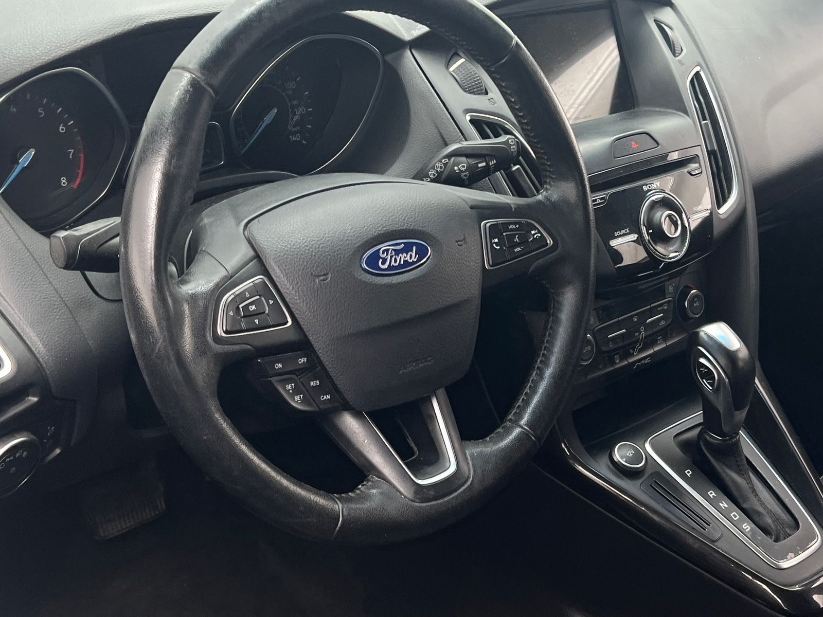 Thumbnail: 2016 Ford Focus - 4